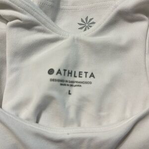 Athleta cropped white tank built in bra